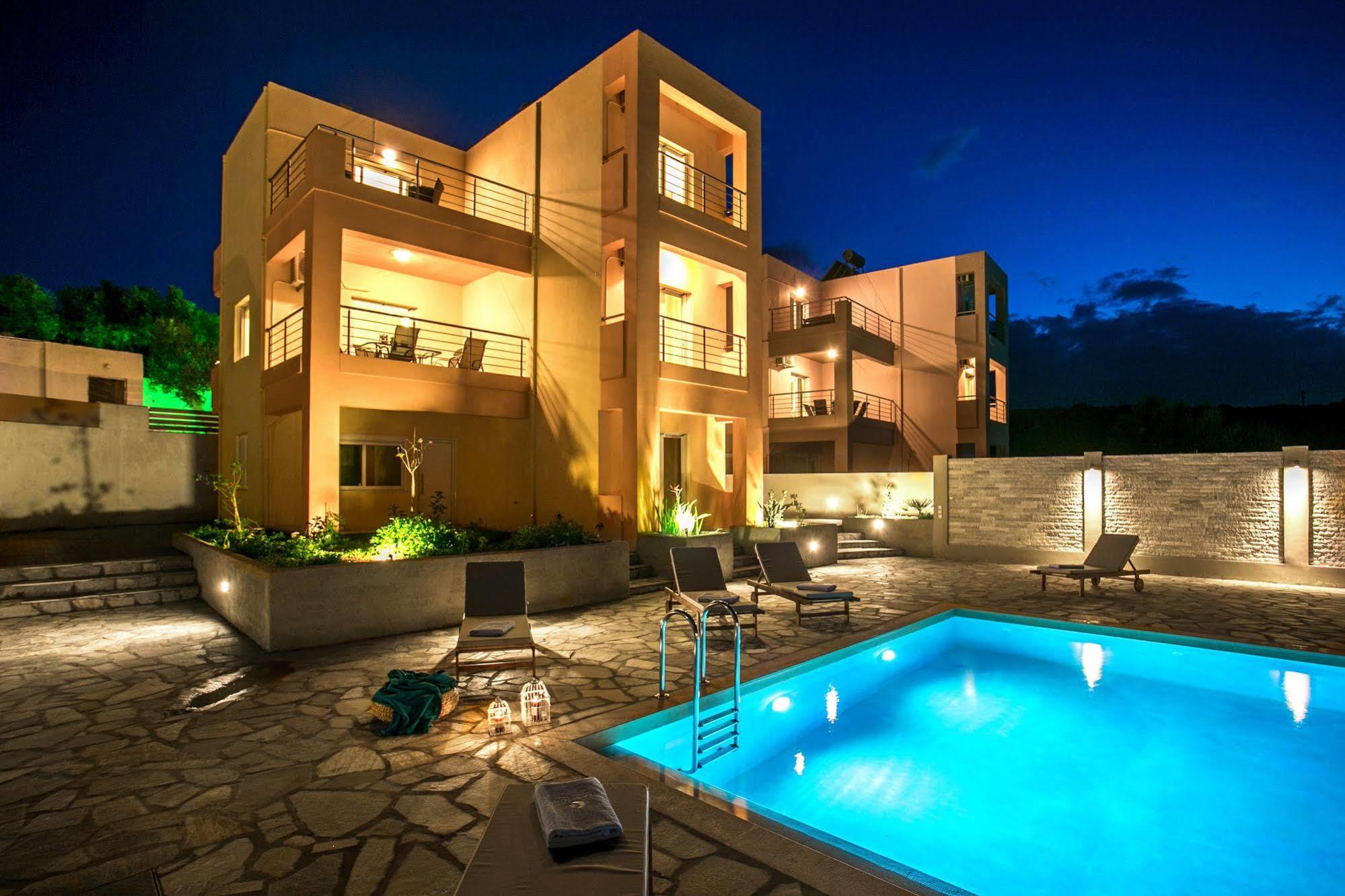 Cyan Icons Villas Tsivaras Экстерьер фото